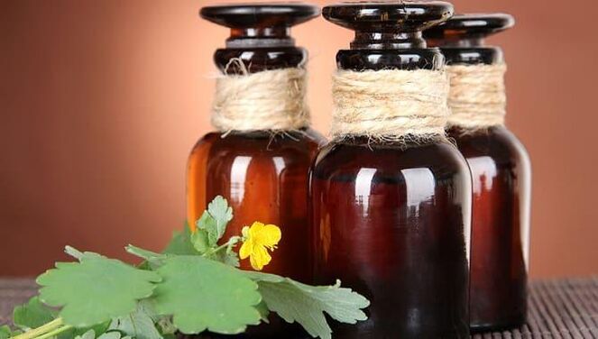 Chelidonium tincture kills foot fungus